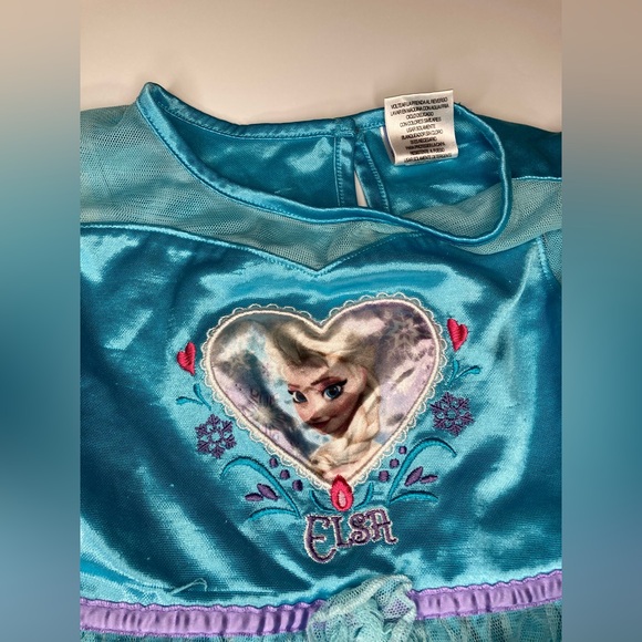 Disney Other - Disney frozen Elsa costume